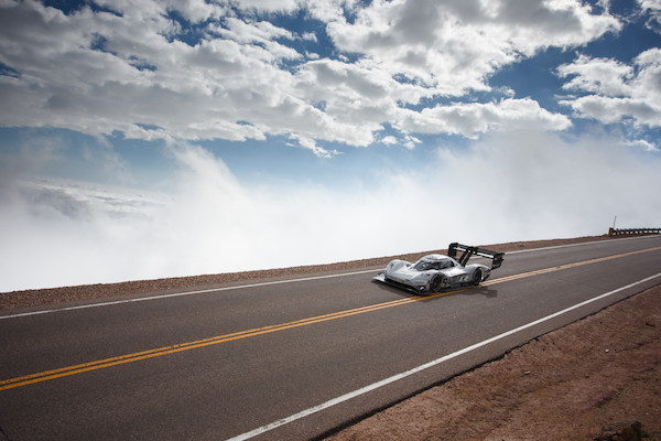 I.D R Pikes Peak bije rekord trasy
